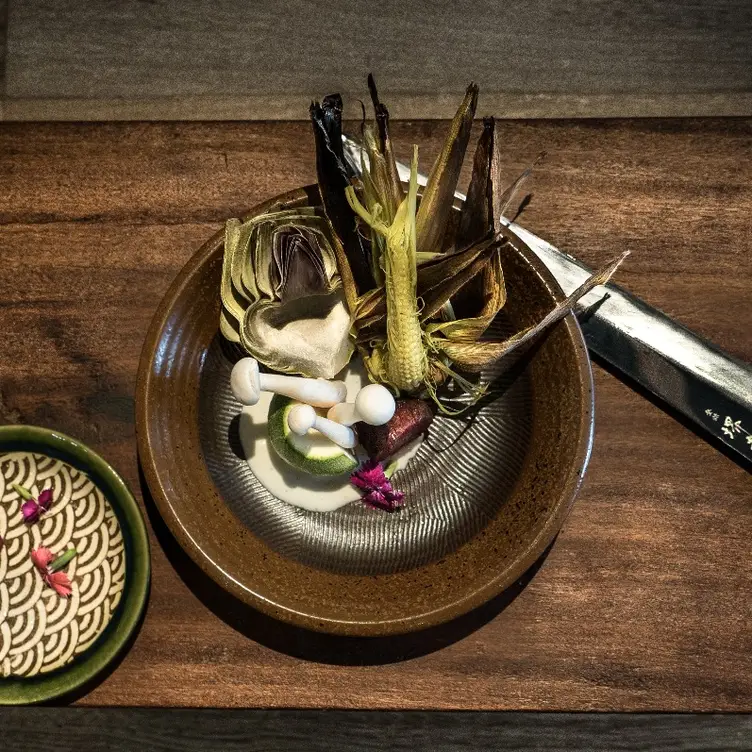 Platillo en Bombona Restaurante Japones, uno de los mejores restaurantes para ocasiones especiales en Guadalajara.