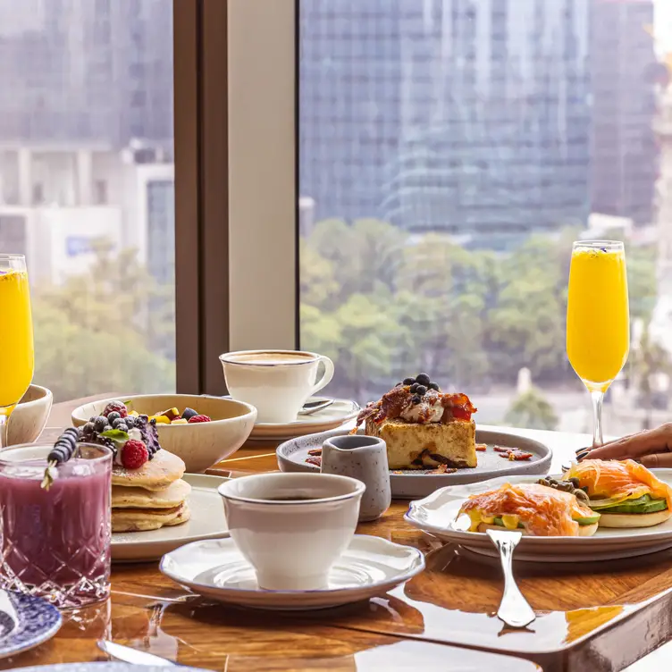 Brunch con vista en Balta, uno de los mejores restaurantes con vistas en CDMX.