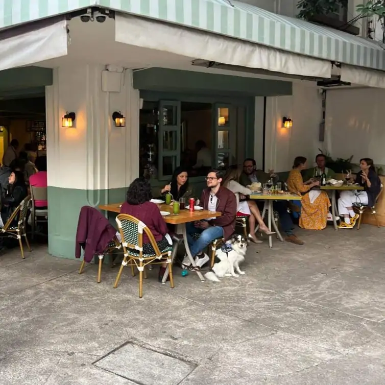 Una esquina muy pet-friendly: la terraza de El Jamil, un restaurante en la CDMX