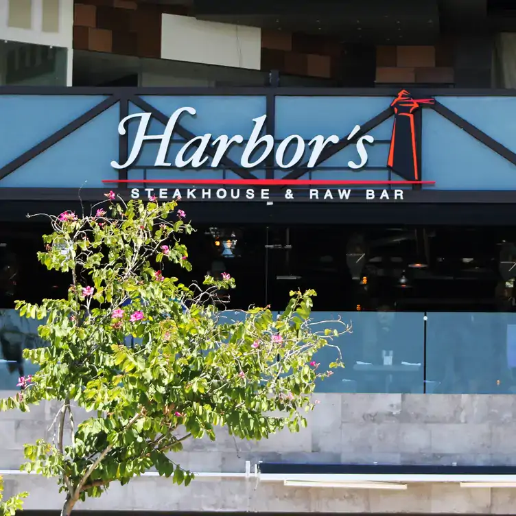 harbor_s-steakhouse-raw-bar3