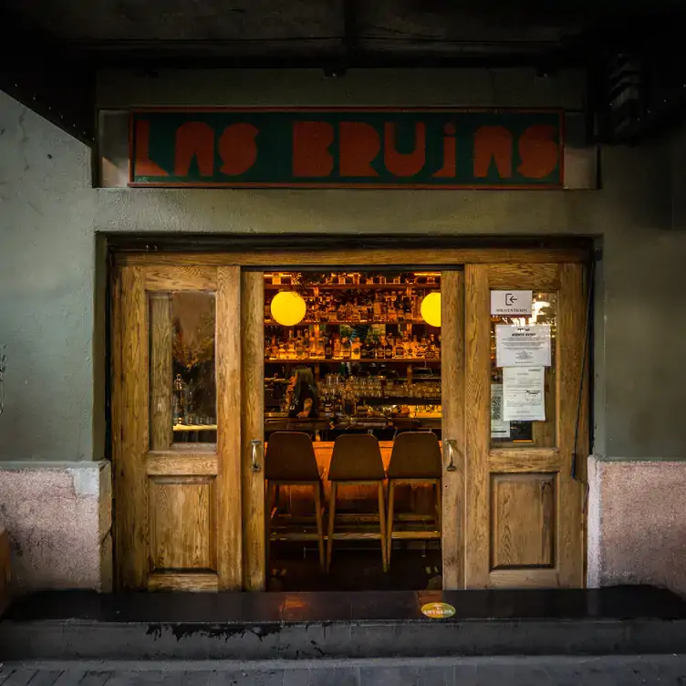 bar-las-brujas1